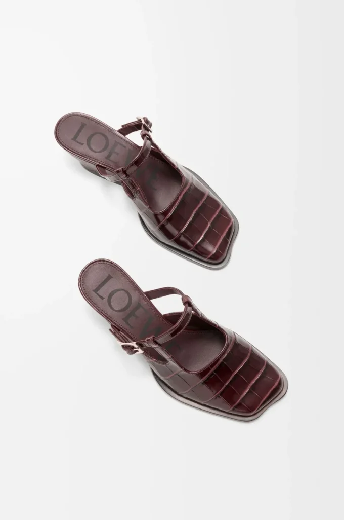 Mule Onda in pelle di vitello goffrata bordeaux Mule Onda in pelle di vitello goffrata bordeaux
