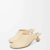 Mule Toy in pelle di capra color latte d’avena