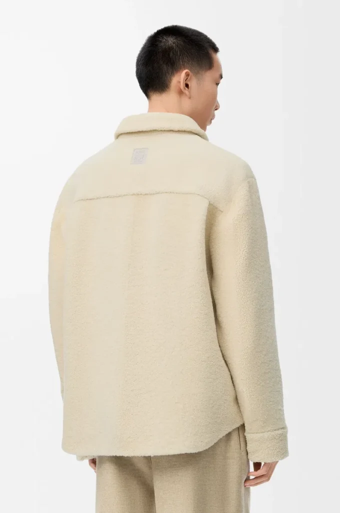 Overshirt in shearling grigio chiaro Overshirt in shearling grigio chiaro