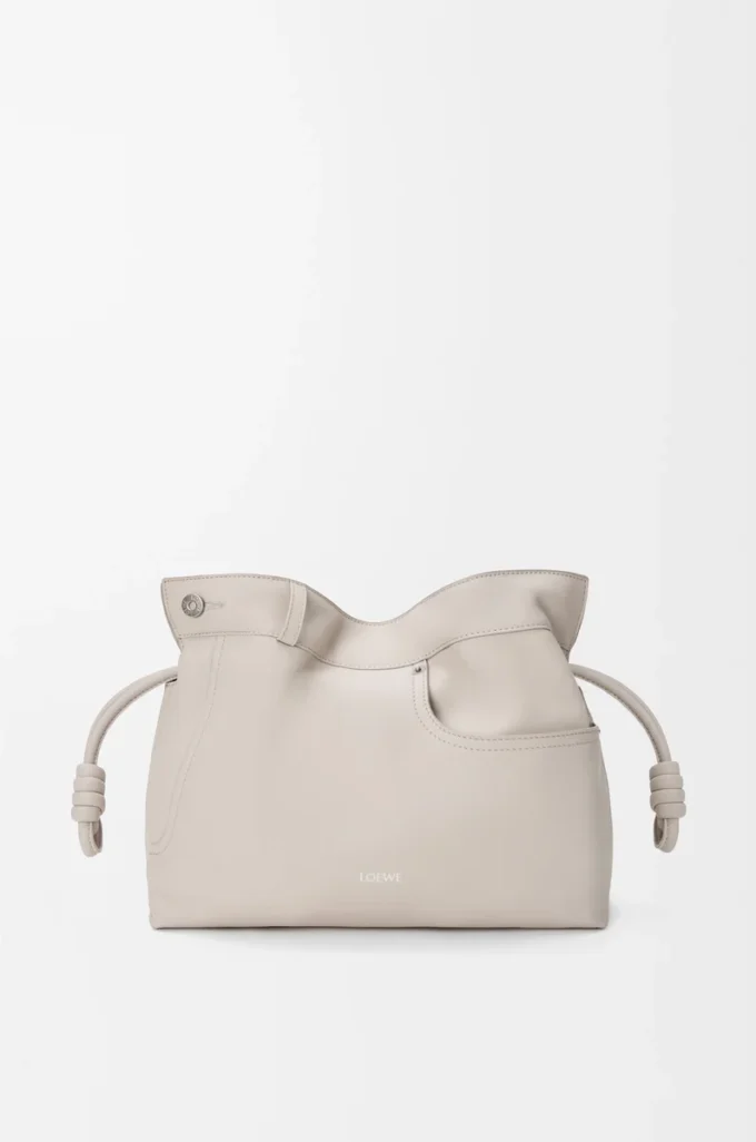Panta medio Pochette Flamenco in pelle di vitello lucida Light Ghost Panta medio Pochette Flamenco in pelle di vitello lucida Light Ghost