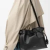 Panta medium Pochette Flamenco in pelle di vitello lucida Nero