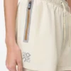 Pantaloncini performanti in tessuto tecnico Ivory