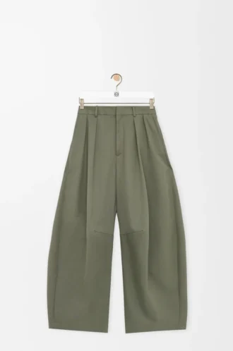 Pantaloni a barilotto in cotone e seta Verde kaki Pantaloni a barilotto in cotone e seta Verde kaki