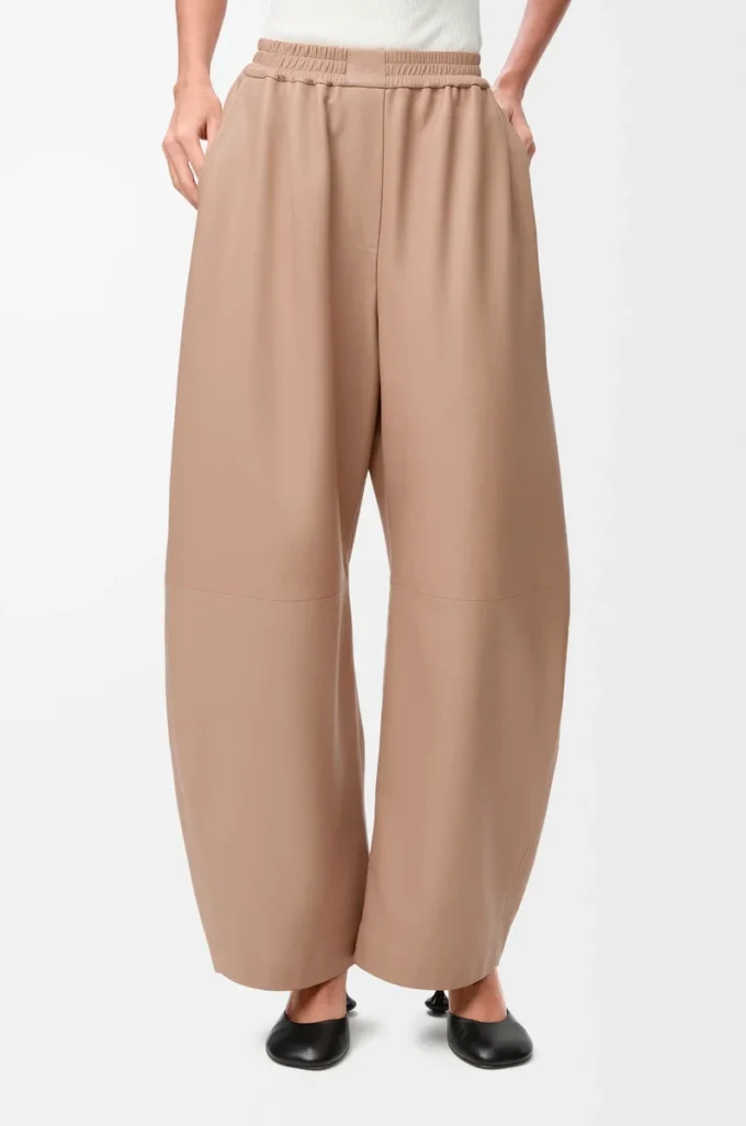 Pantaloni a zampa in pelle di agnello nappa Beige Pantaloni a zampa in pelle di agnello nappa Beige