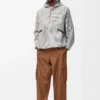Pantaloni cargo in tessuto tecnico color caramello Pantaloni cargo in tessuto tecnico color caramello