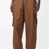 Pantaloni cargo in tessuto tecnico color caramello Pantaloni cargo in tessuto tecnico color caramello