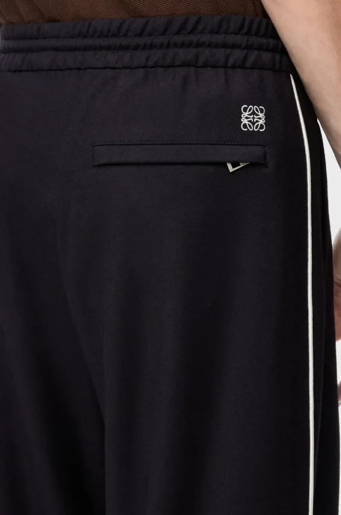 Pantaloni con coulisse in lana blu navy Pantaloni con coulisse in lana blu navy
