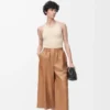 Pantaloni cropped in nappa di agnello color caramello