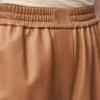 Pantaloni cropped in nappa di agnello color caramello