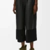 Pantaloni cropped in pelle di agnello nappa e pelle scamosciata di capra Nero