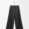 Pantaloni cropped in pelle di agnello nappa Nero