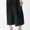 Pantaloni cropped in pelle di agnello nappa Nero