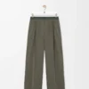 Pantaloni in lana verde kaki Pantaloni in lana verde kaki