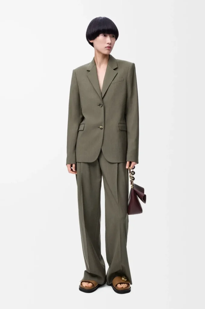 Pantaloni in lana verde kaki Pantaloni in lana verde kaki