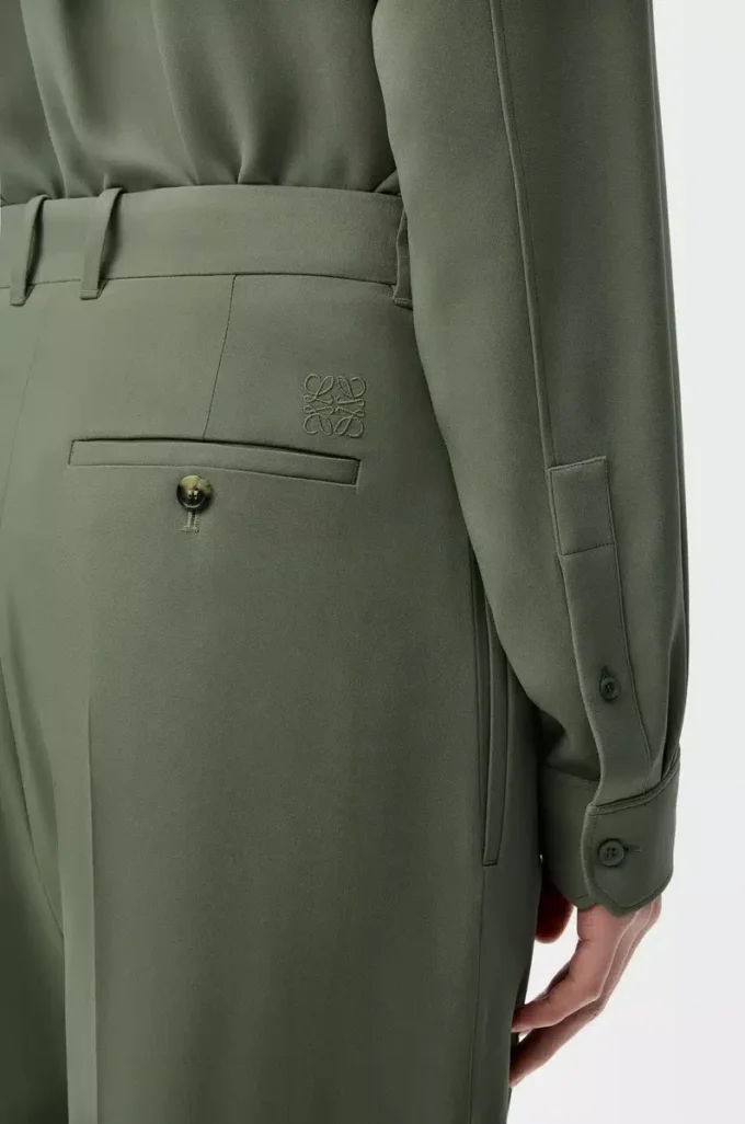 Pantaloni in misto viscosa verde kaki