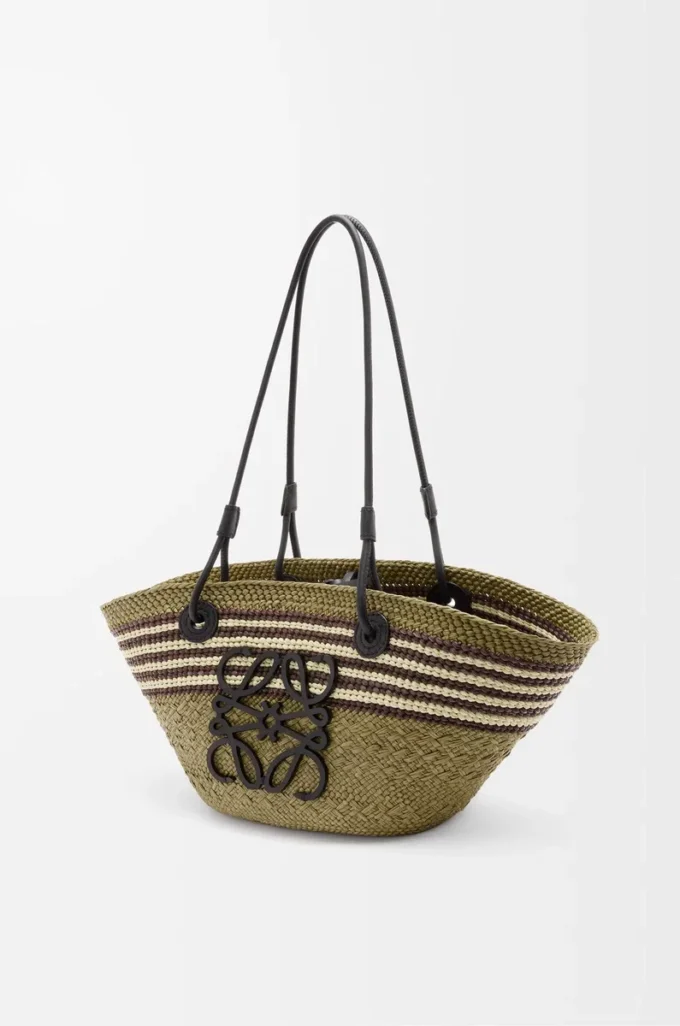 Piccola borsa Anagram Basket in palma iraca e pelle di vitello Kaki scuro/Nero Piccola borsa Anagram Basket in palma iraca e pelle di vitello Kaki scuro/Nero