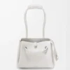Piccola borsa Madrid in morbida pelle di vitello martellata Soft White