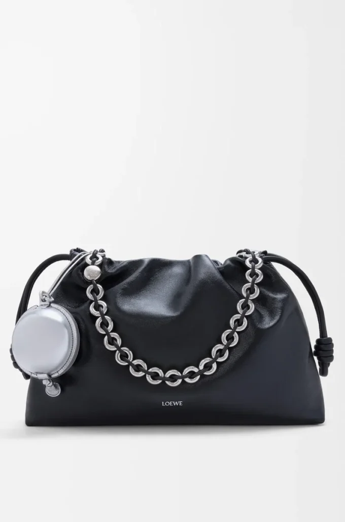 Pochette a palloncino in pelle di vitello nappa argento Pochette a palloncino in pelle di vitello nappa argento