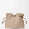 Pochette Flamenco grande in pelle di vitello nappa Sand Pochette Flamenco grande in pelle di vitello nappa Sand