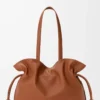 Pochette Flamenco grande in pelle di vitello nappa Squirrel Pochette Flamenco grande in pelle di vitello nappa Squirrel