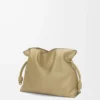 Pochette Flamenco grande in pelle di vitello nappa verde argilla Pochette Flamenco grande in pelle di vitello nappa verde argilla