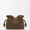 Pochette Flamenco media in nubuck martellato Tundra Pochette Flamenco media in nubuck martellato Tundra