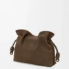 Pochette Flamenco media in nubuck martellato Tundra Pochette Flamenco media in nubuck martellato Tundra