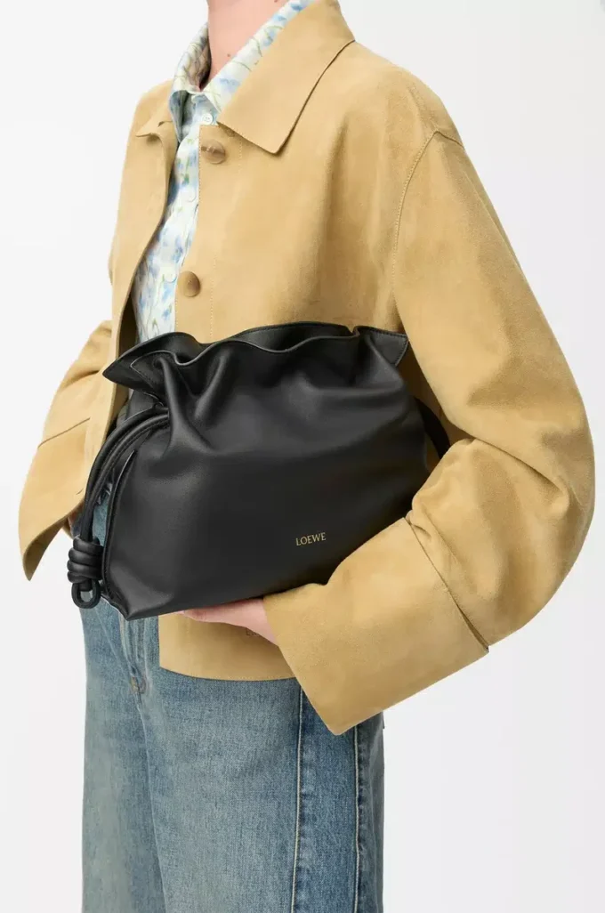Pochette Flamenco media in pelle di vitello nappa Black Pochette Flamenco media in pelle di vitello nappa Black