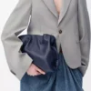 Pochette Flamenco media in pelle di vitello nappa blu abisso Pochette Flamenco media in pelle di vitello nappa blu abisso