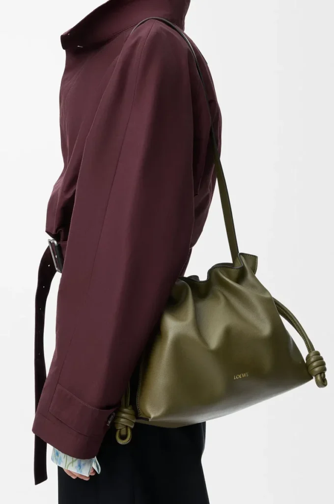 Pochette Flamenco media in pelle di vitello nappa Dark Khaki Pochette Flamenco media in pelle di vitello nappa Dark Khaki