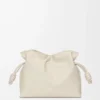 Pochette Flamenco media in pelle di vitello nappa Sea Salt