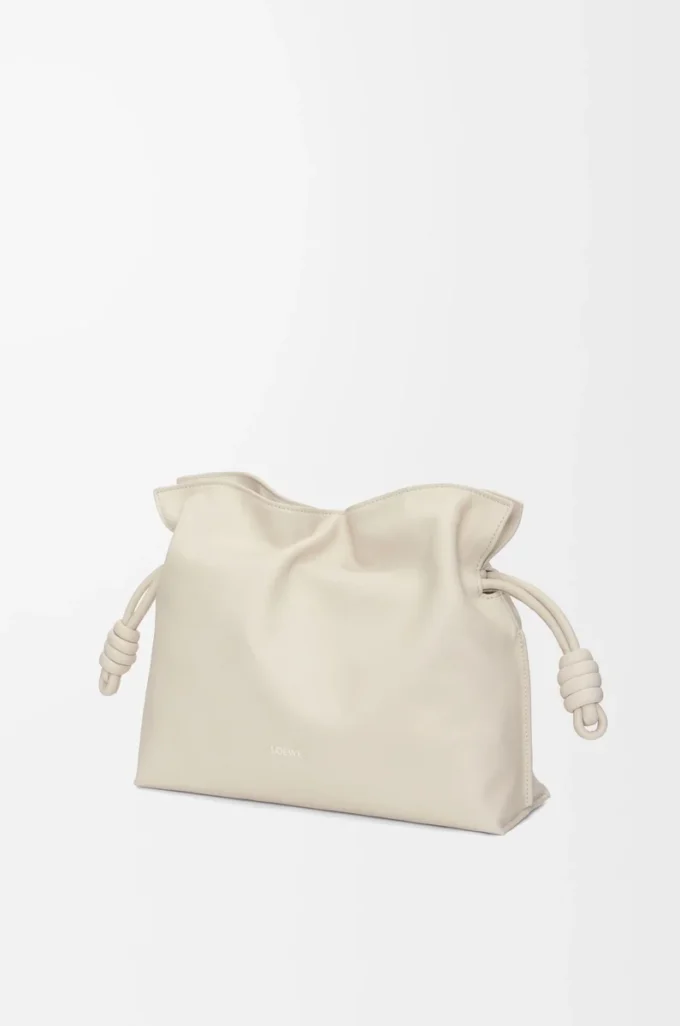 Pochette Flamenco media in pelle di vitello nappa Sea Salt