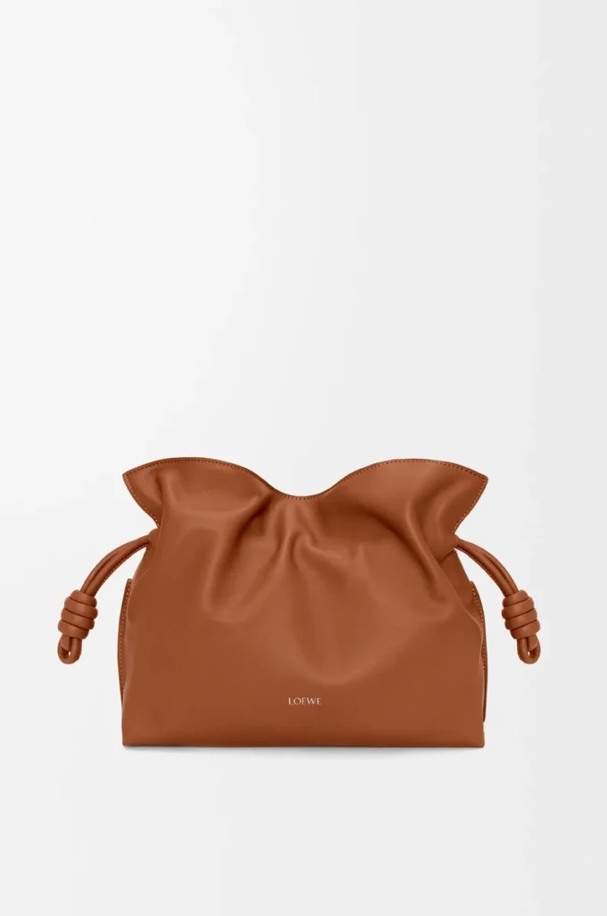 Pochette Flamenco media in pelle di vitello nappa Squirrel Pochette Flamenco media in pelle di vitello nappa Squirrel