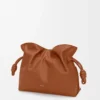Pochette Flamenco media in pelle di vitello nappa Squirrel Pochette Flamenco media in pelle di vitello nappa Squirrel