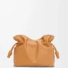 Pochette Flamenco media in pelle di vitello nappa Warm Desert Pochette Flamenco media in pelle di vitello nappa Warm Desert