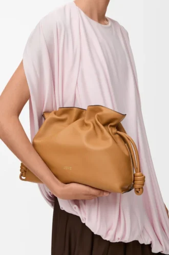 Pochette Flamenco media in pelle di vitello nappa Warm Desert