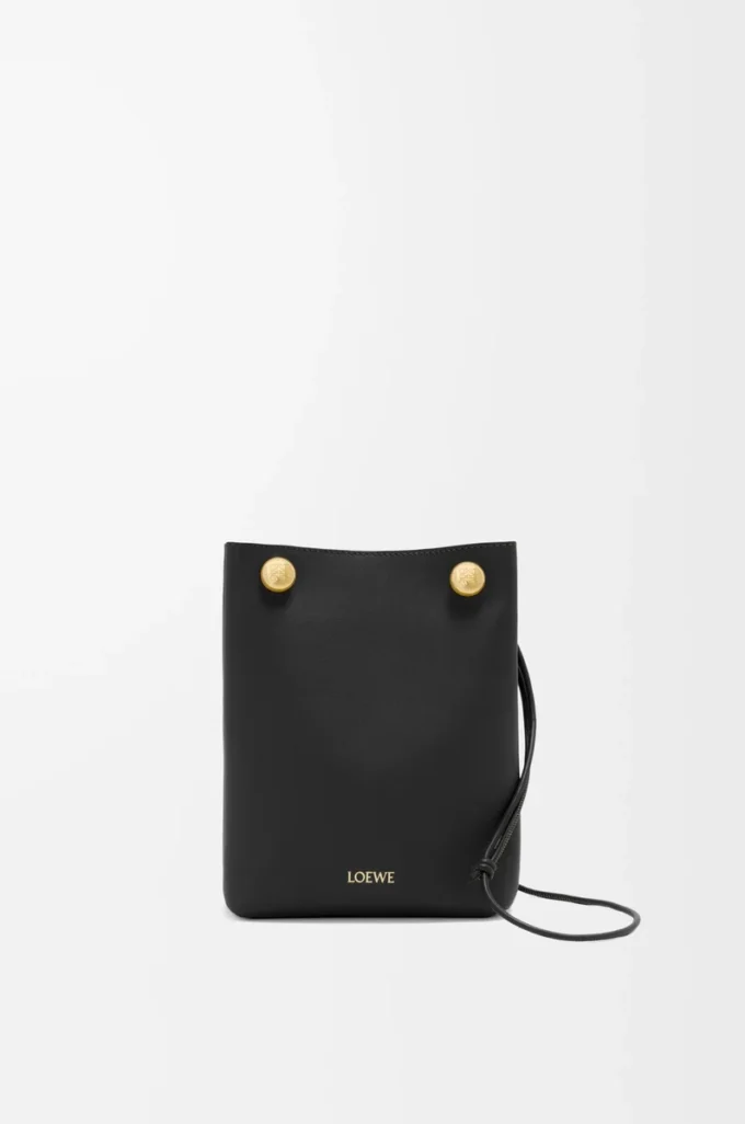 Pochette Pebble in morbida pelle di vitello nera