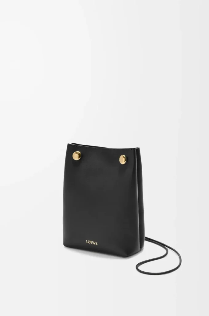 Pochette Pebble in morbida pelle di vitello nera