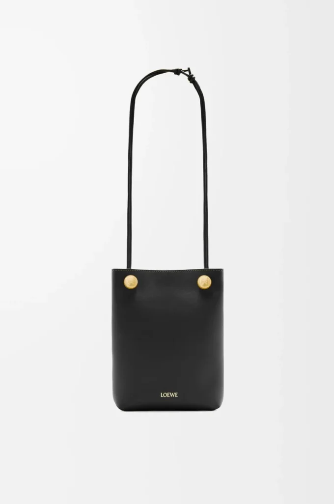 Pochette Pebble in morbida pelle di vitello nera