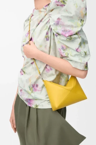 Pochette Puzzle Fold in pelle di vitello nappa lucida Dandelion