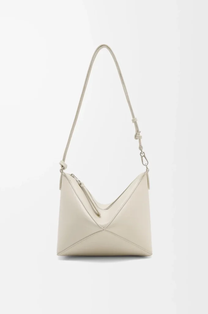 Pochette Puzzle Fold in pelle di vitello nappa lucida Sea Salt Pochette Puzzle Fold in pelle di vitello nappa lucida Sea Salt