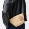 Pochette Slit in rafia e pelle di vitello Naturale/Marrone chiaro
