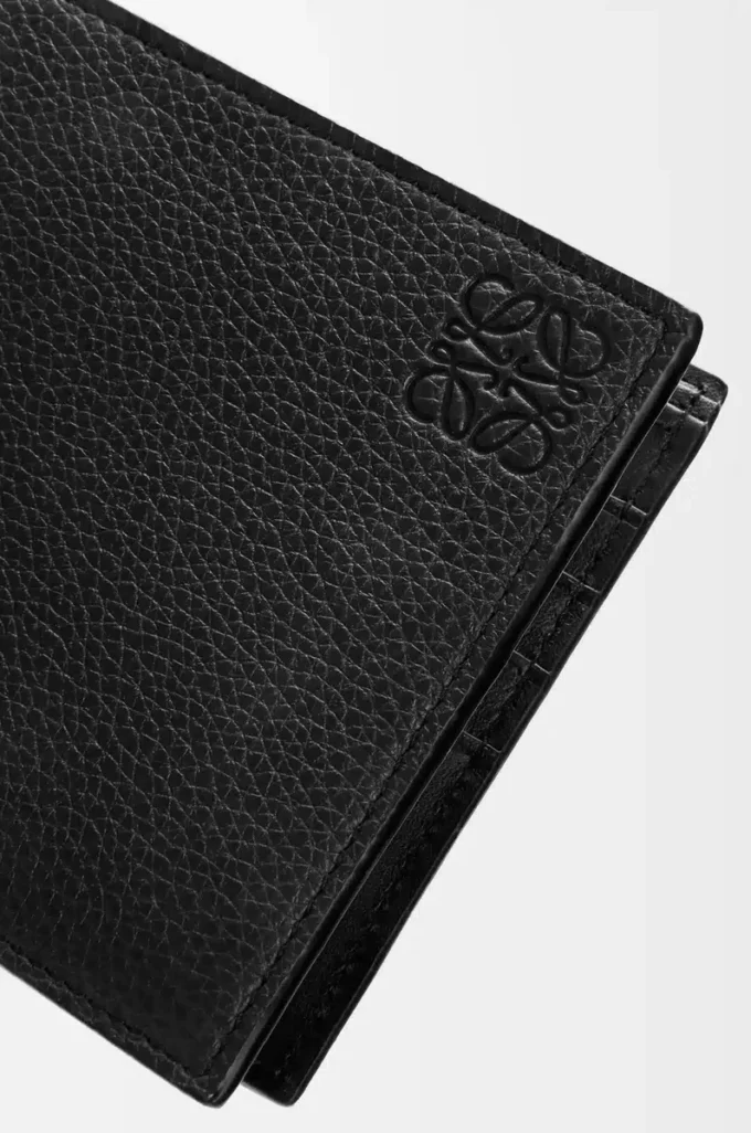 Portafoglio bifold in morbida pelle di vitello martellata Nero
