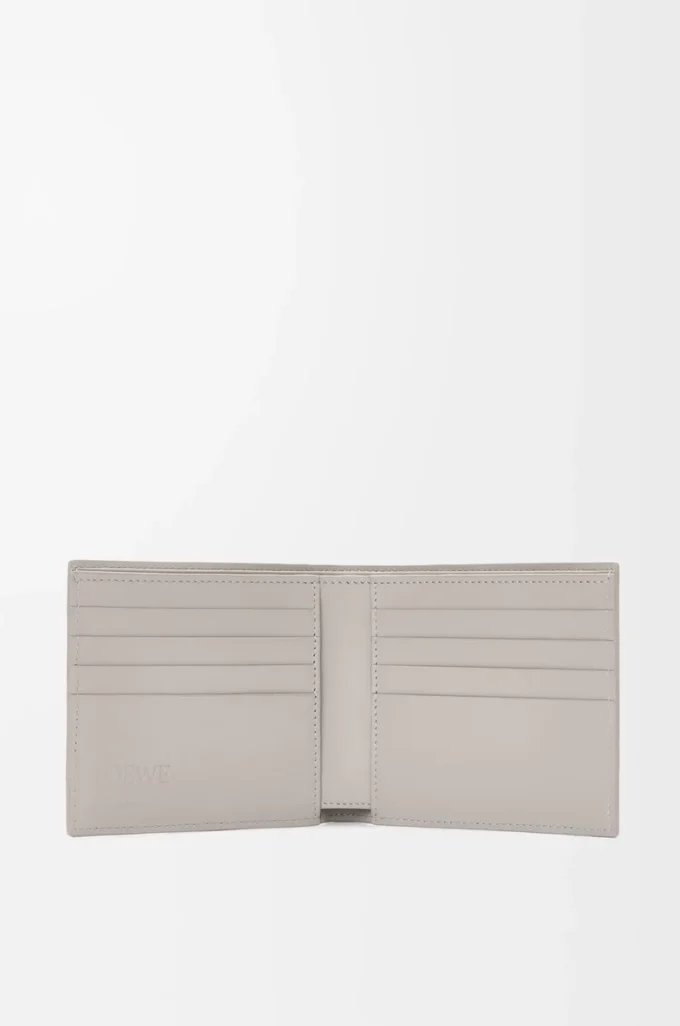 Portafoglio bifold in pelle di vitello satinata grigio conchiglia