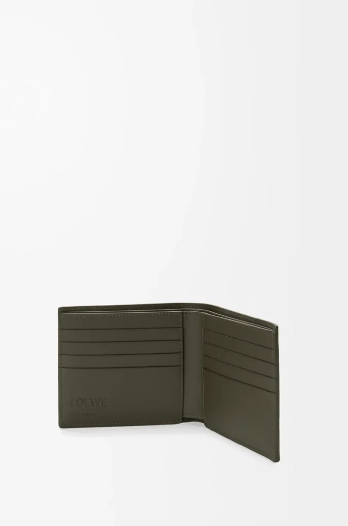 Portafoglio bifold Puzzle in classica pelle di vitello Dark Khaki Portafoglio bifold Puzzle in classica pelle di vitello Dark Khaki