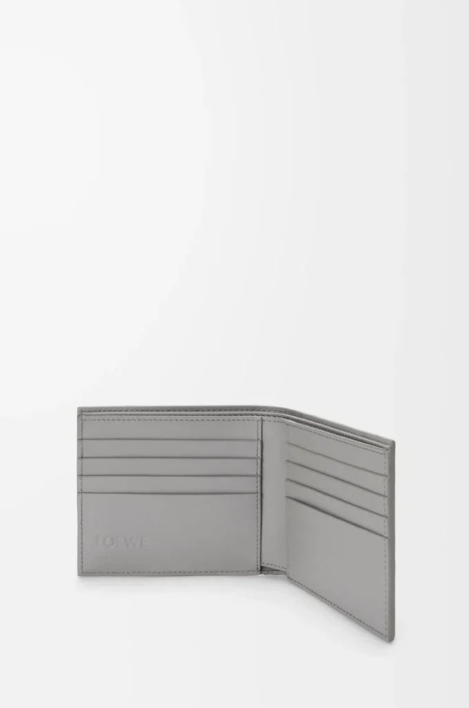 Portafoglio bifold Puzzle in classica pelle di vitello marrone invernale/grigio cenere
