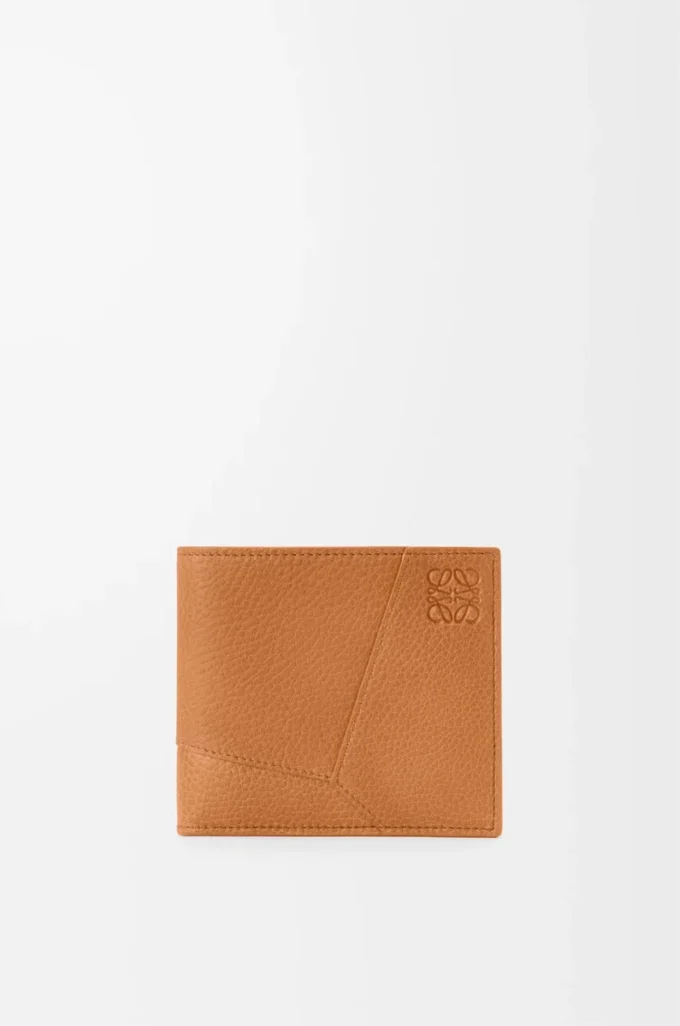 Portafoglio bifold Puzzle in morbida pelle di vitello martellata Light Canyon Brown Portafoglio bifold Puzzle in morbida pelle di vitello martellata Light Canyon Brown