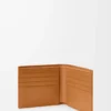 Portafoglio bifold Puzzle in morbida pelle di vitello martellata Light Canyon Brown Portafoglio bifold Puzzle in morbida pelle di vitello martellata Light Canyon Brown