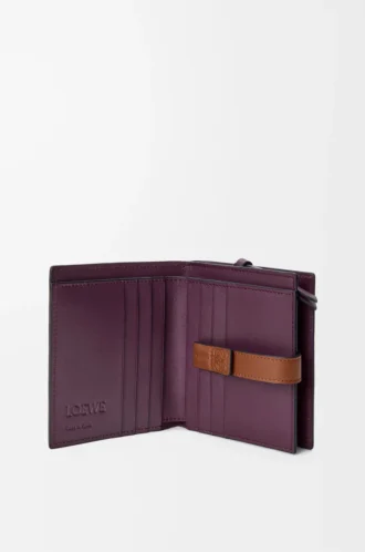 Portafoglio compatto con zip in morbida pelle di vitello martellata Dirty Mauve/Squirrel