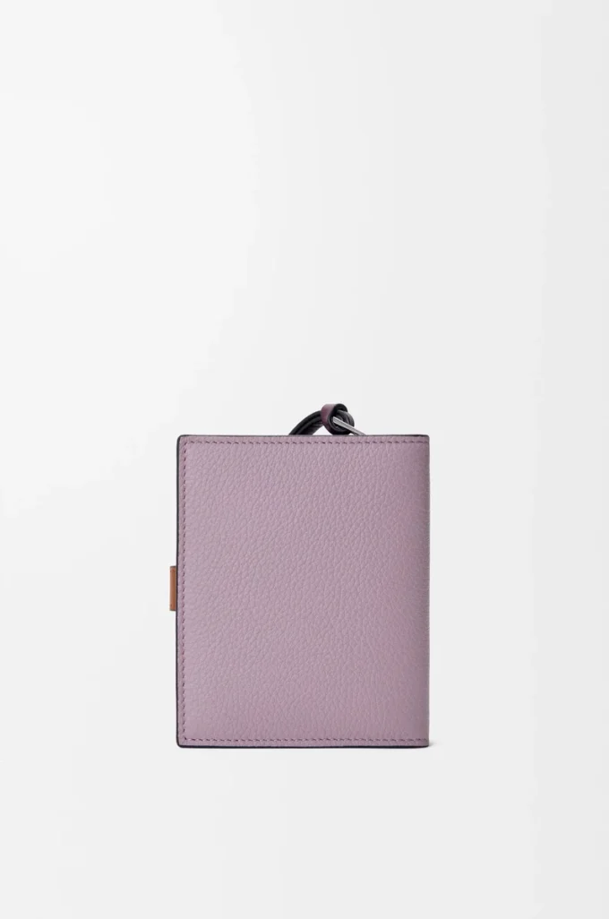 Portafoglio compatto con zip in morbida pelle di vitello martellata Dirty Mauve/Squirrel